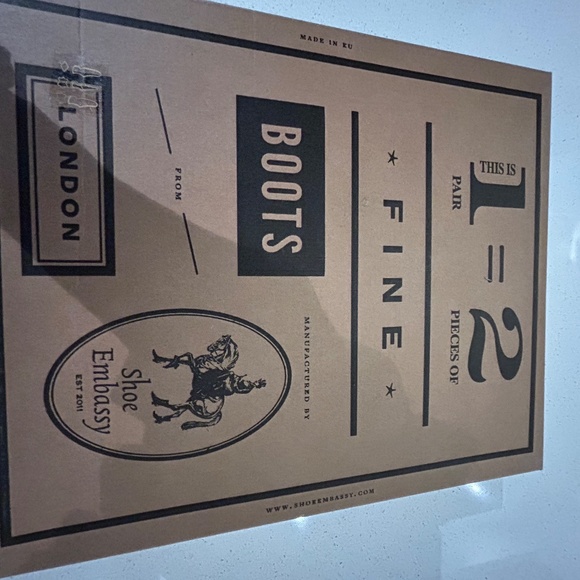 Shoe Embassy - Brick Lane Boots - Picture 6 of 6